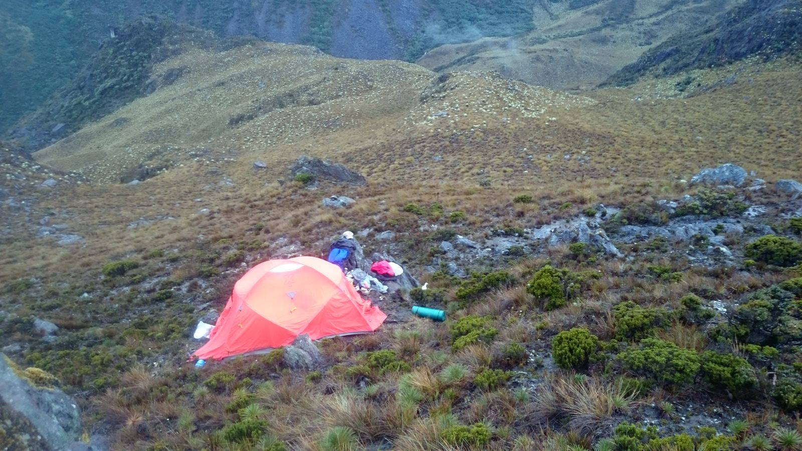 El campamento en el Pico San José.